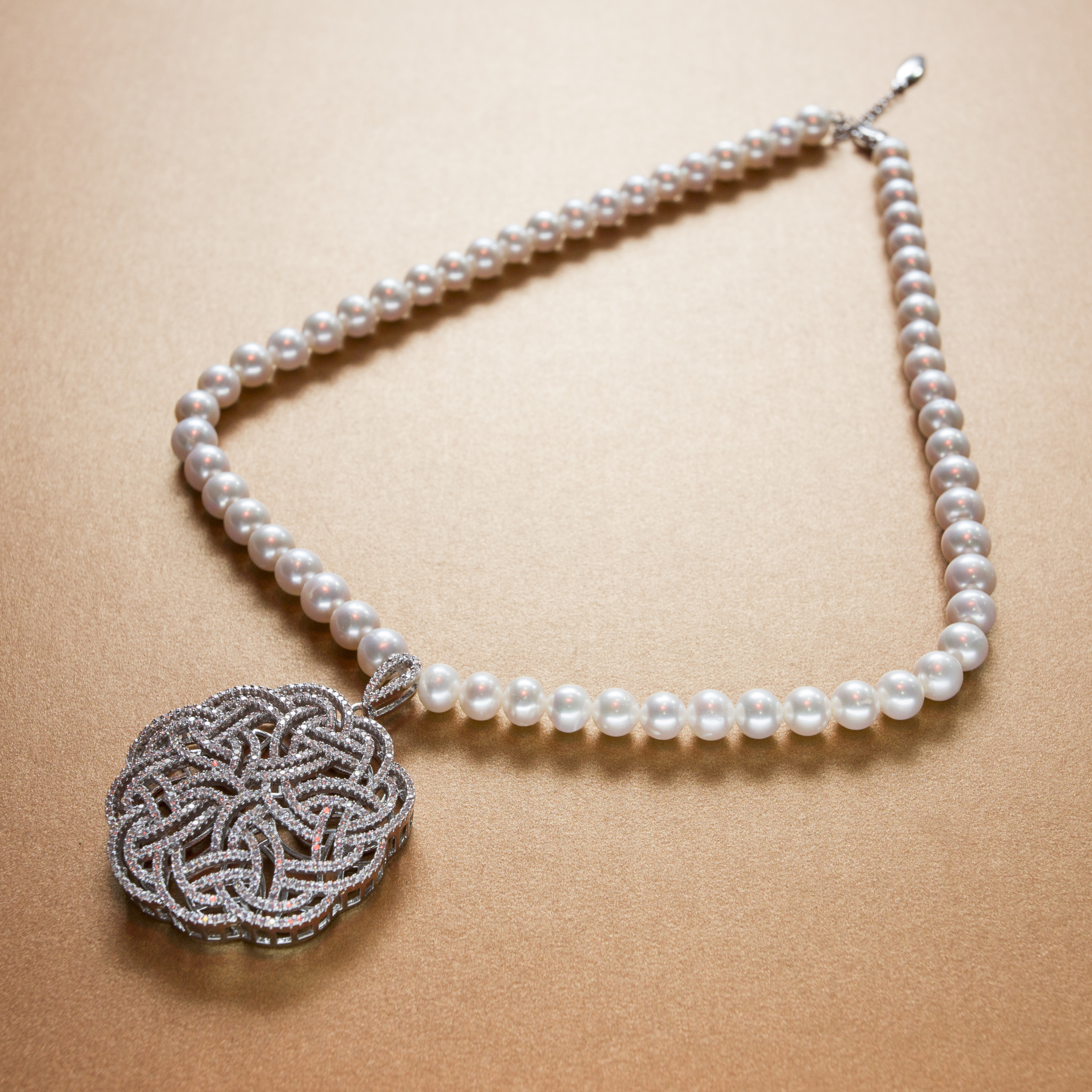 Diamond accent Vintage Celtic Knot white pearl necklace