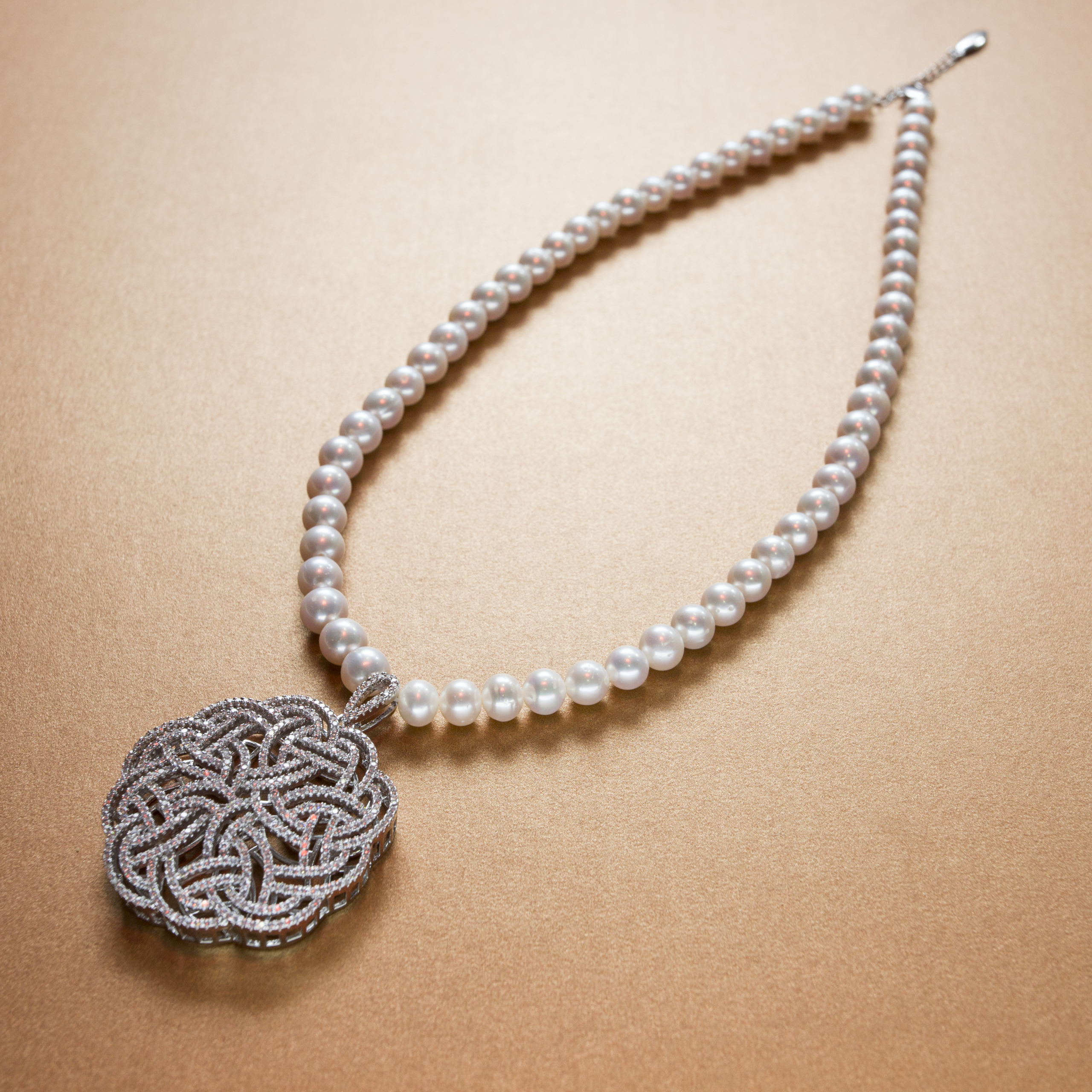 Diamond accent Vintage Celtic Knot white pearl necklace