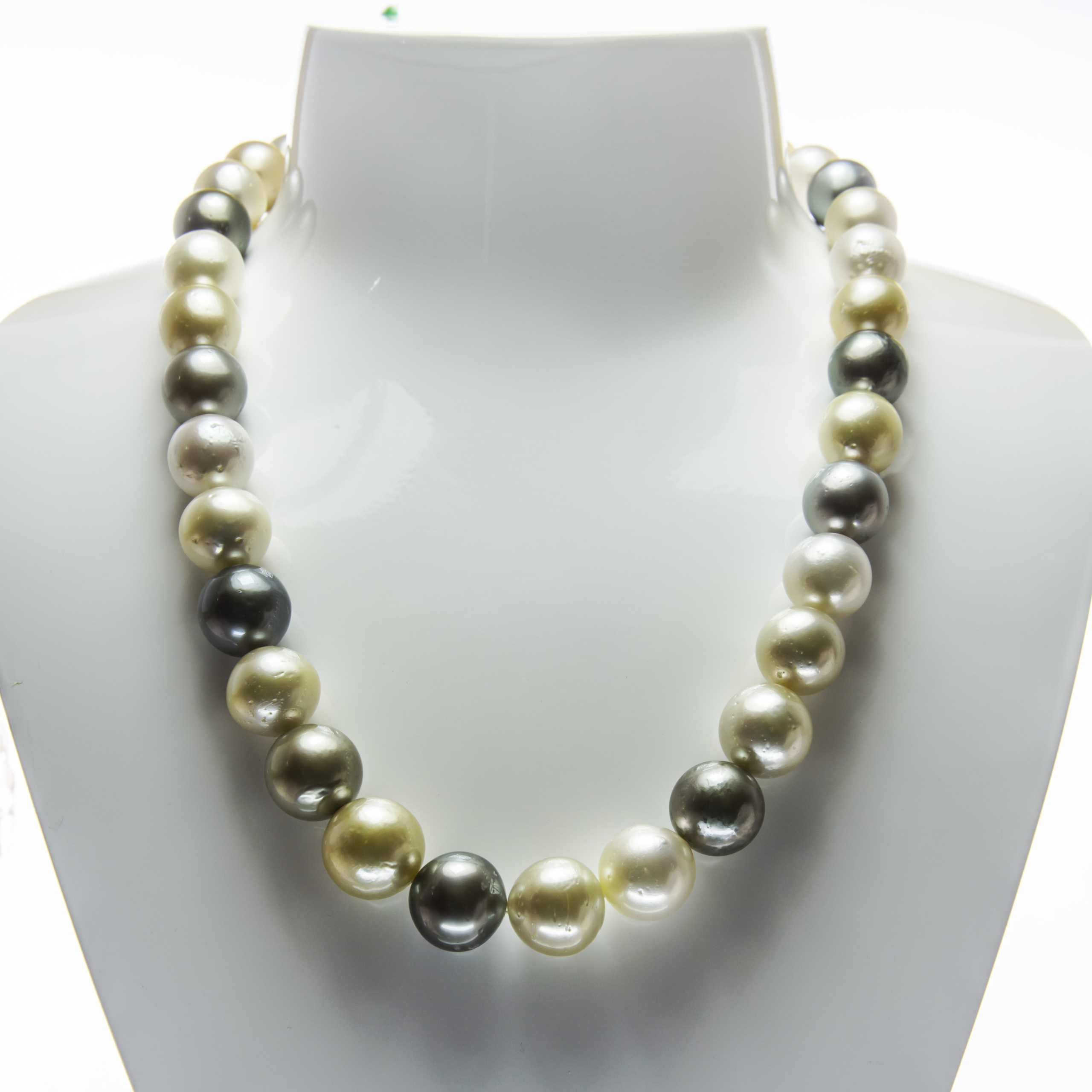 Multicolour South Sea Pearl Necklace with Silver clasp