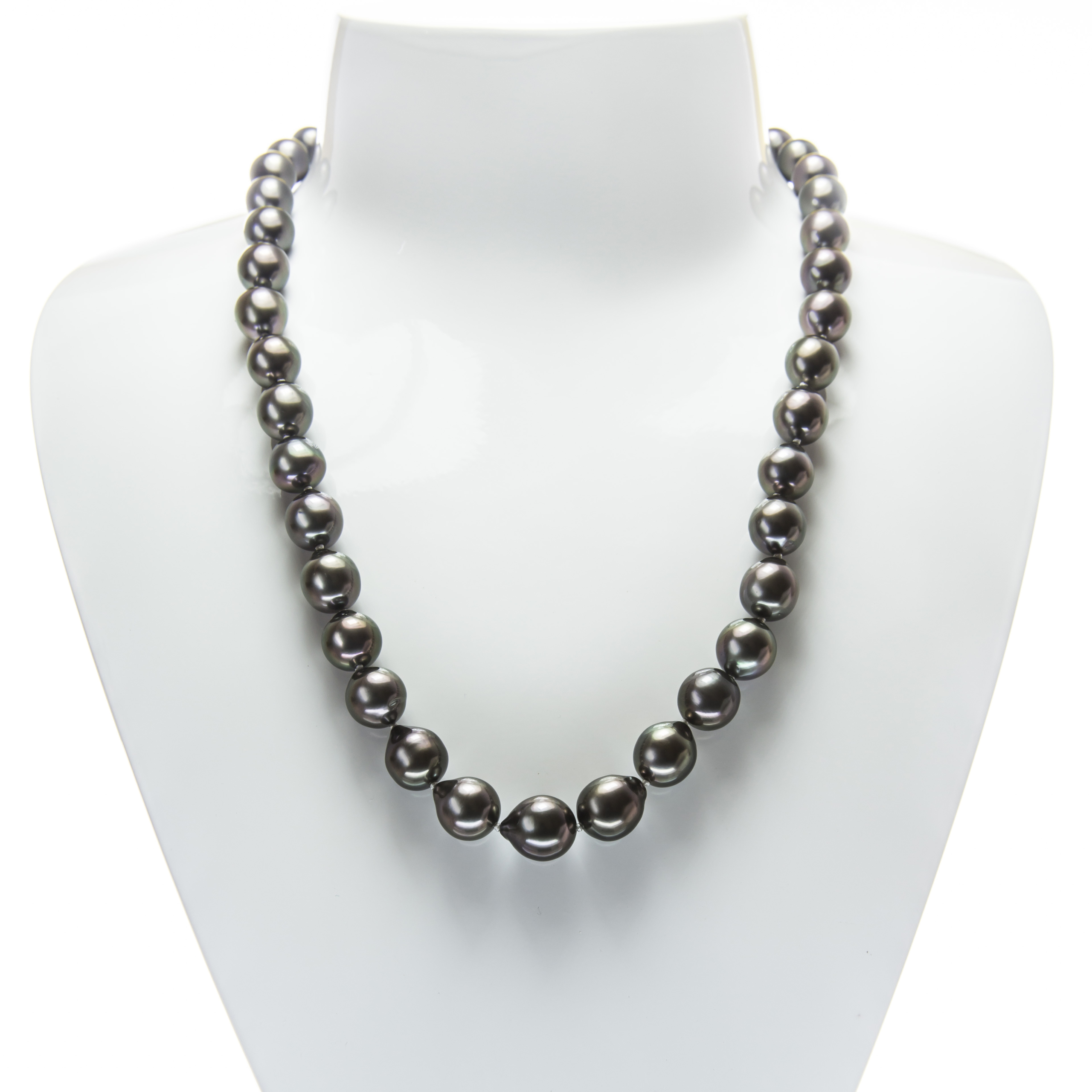 Tahitian Pearl Neckalce with Silver clasp