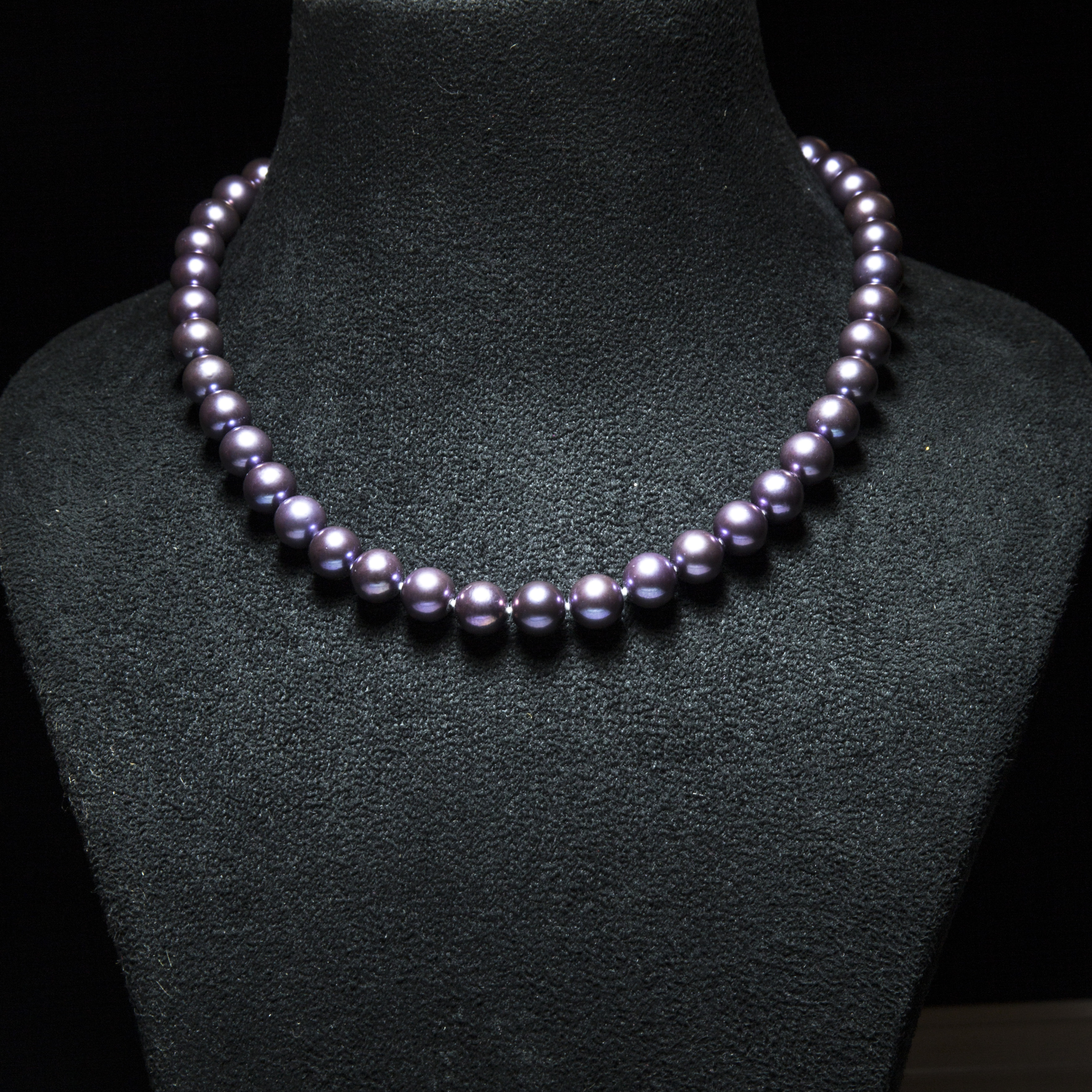 Edison Purple Pearl Necklace with Silver Clasp Along with Matching stud