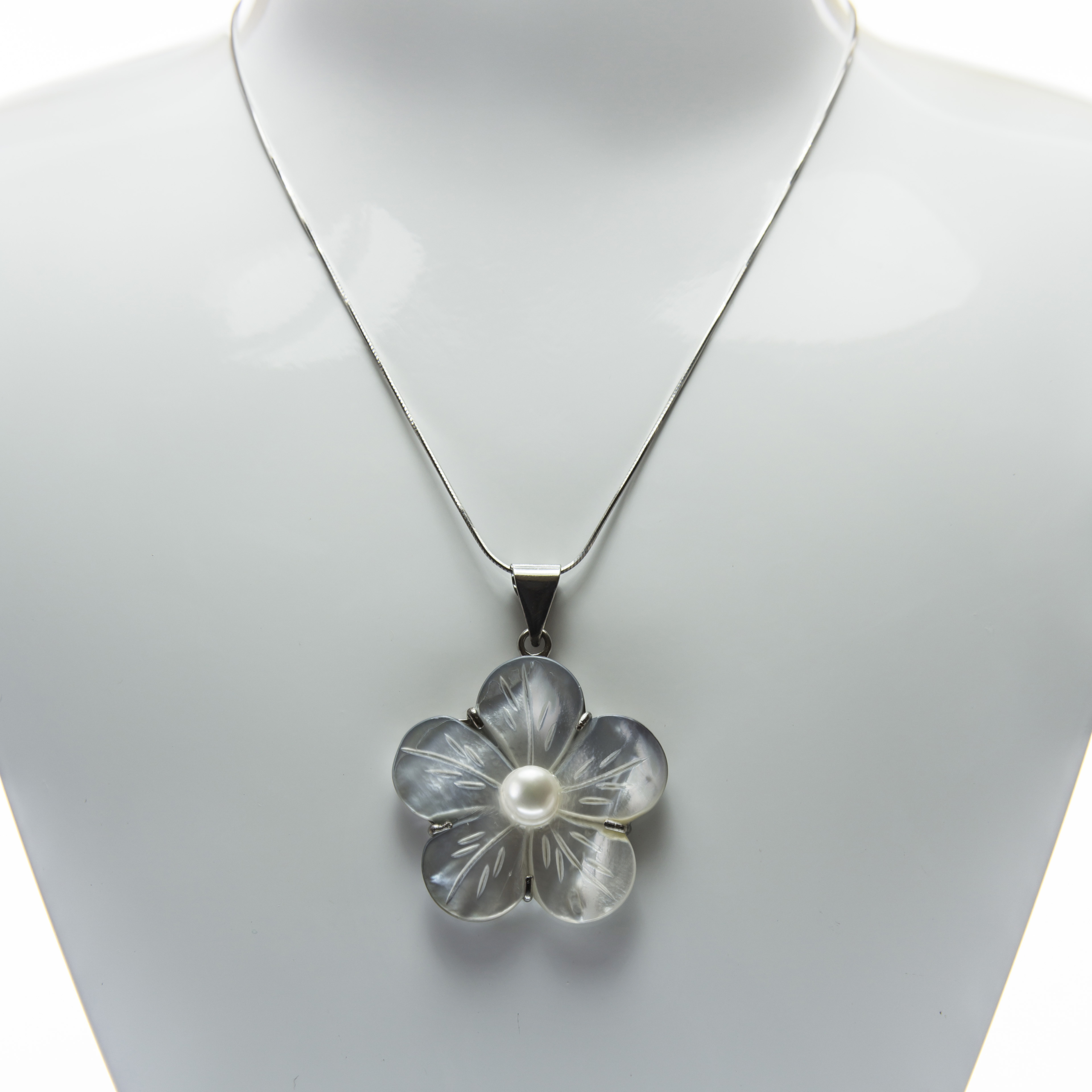 Flower Engraved Mother of Pearl with Pearl Pendant