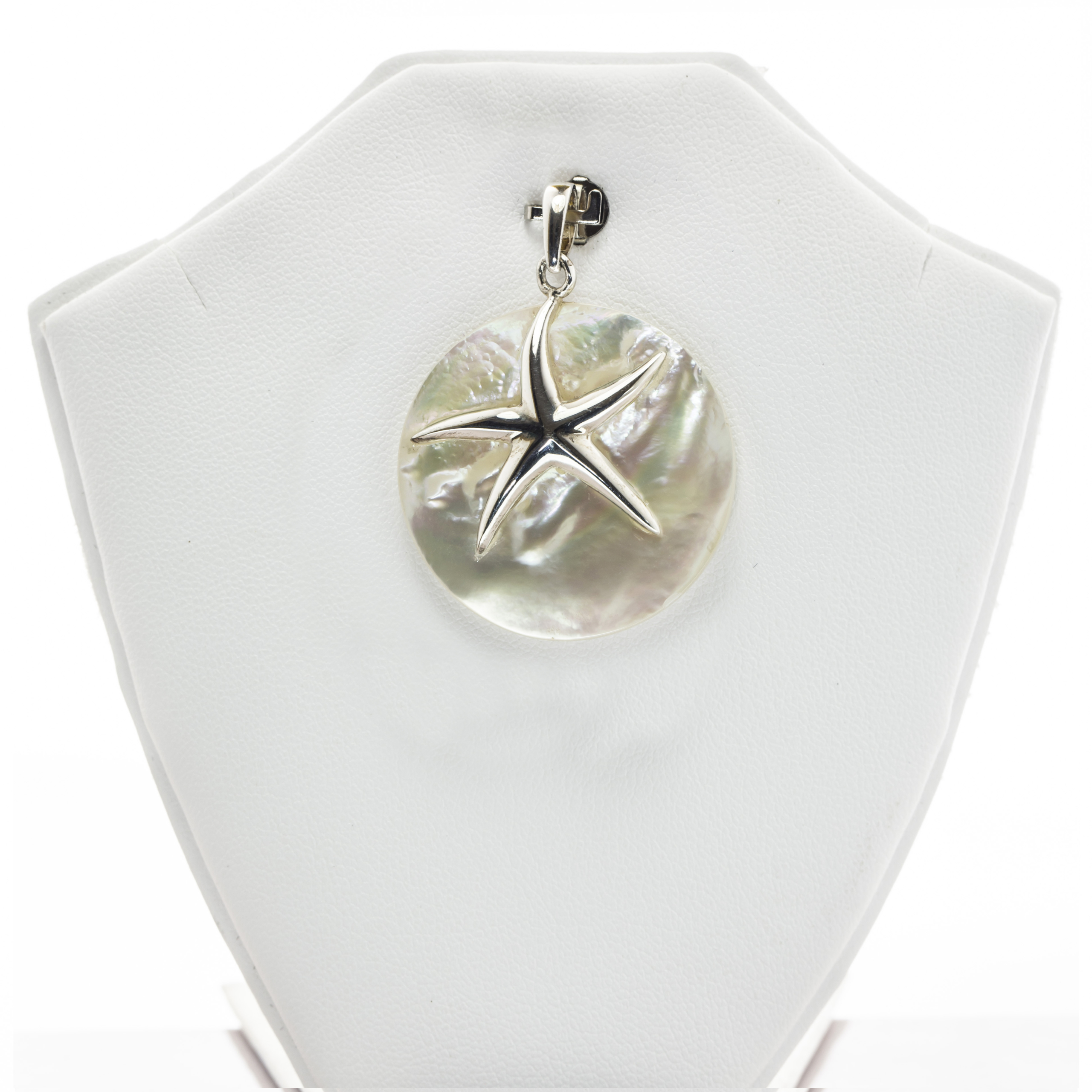 Round Star Pattern Engraved Mother of Pearl Fine Silver pendant